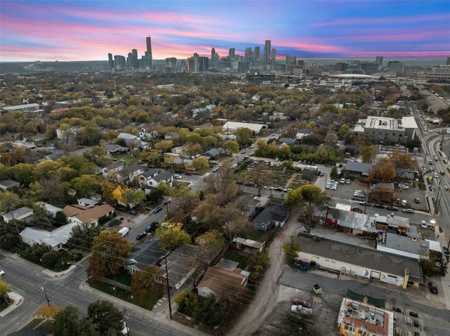 2204 Chestnut Ave, Austin, TX 78722