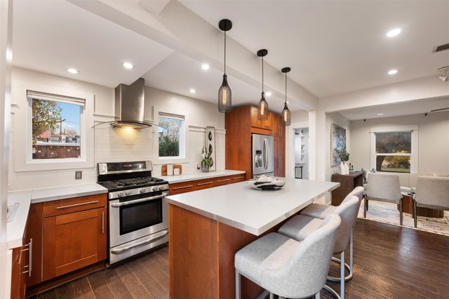 2204 Chestnut Ave, Austin, TX 78722