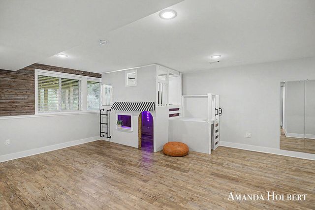 659 Highlander Drive NE, Rockford, MI 49341