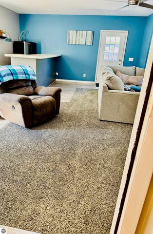 1828 E Michigan Avenue, Mt Pleasant, MI 48858