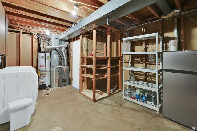 2101 N 700 W, Clinton, UT 84015
