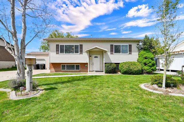 2101 N 700 W, Clinton, UT 84015