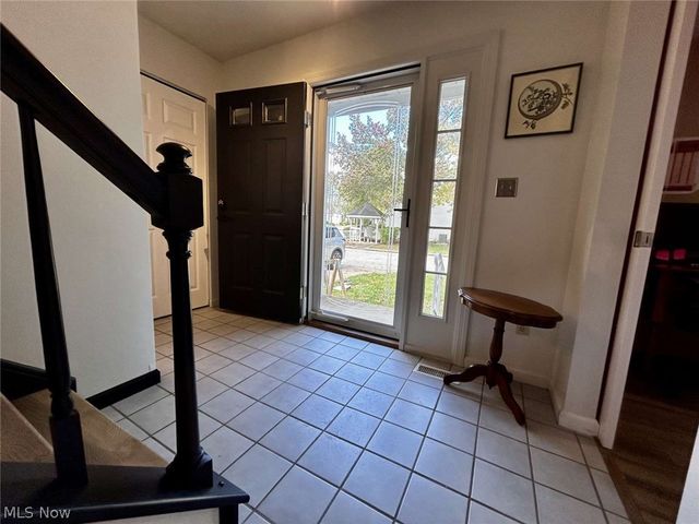 3370 Bristol Lane 2, Cuyahoga Falls, OH 44223