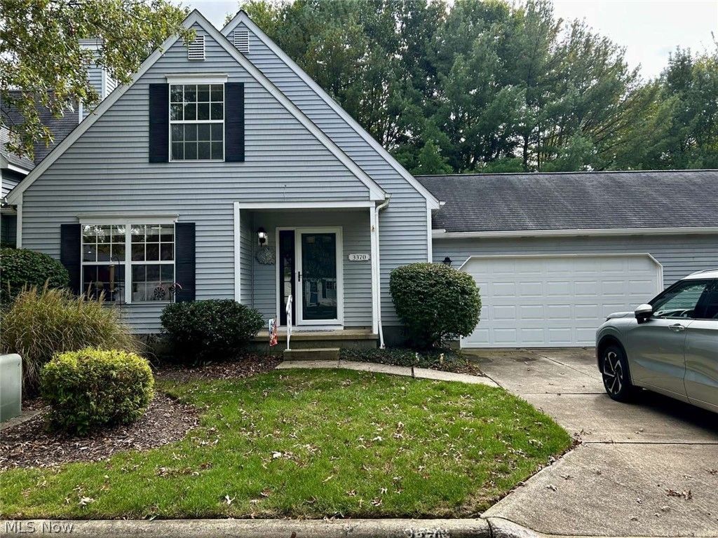 3370 Bristol Lane 2, Cuyahoga Falls, OH 44223