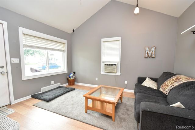 1379 Brady Avenue, Burton, MI 48529