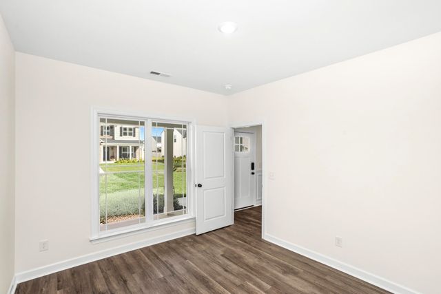 5018 Salient Dr, Spring Hill, TN 37174