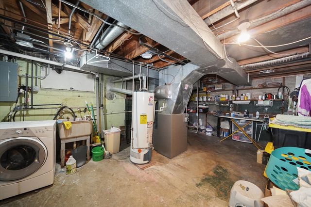 14214 S Parnell Avenue, Riverdale, IL 60827