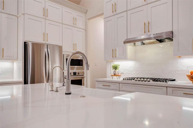 30407 Parkside Passage Court, Fulshear, TX 77441