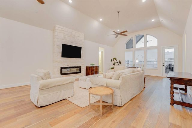 30407 Parkside Passage Court, Fulshear, TX 77441