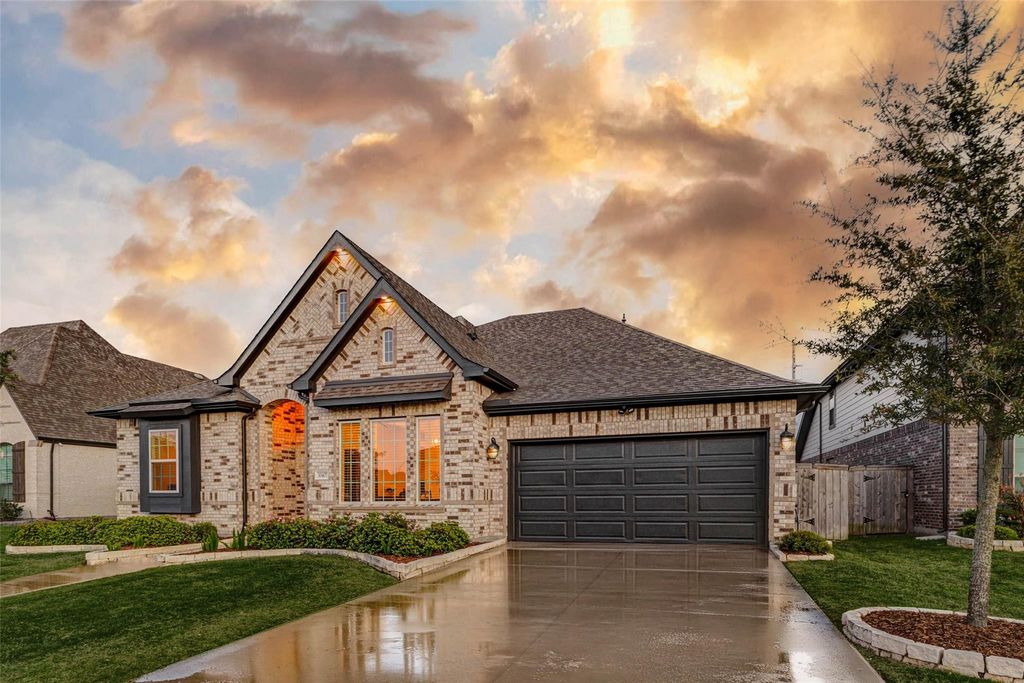 30407 Parkside Passage Court, Fulshear, TX 77441