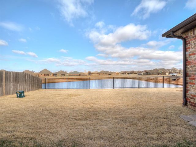 3009 NW 187th Court, Edmond, OK 73012