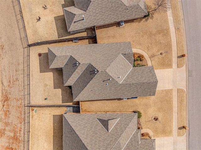 3009 NW 187th Court, Edmond, OK 73012