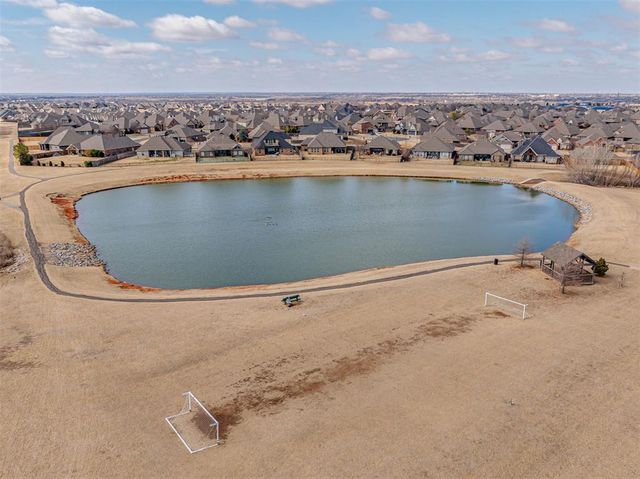 3009 NW 187th Court, Edmond, OK 73012