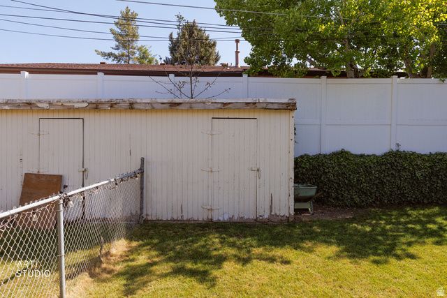 1278 E CHEVY CHASE DR, Murray, UT 84117