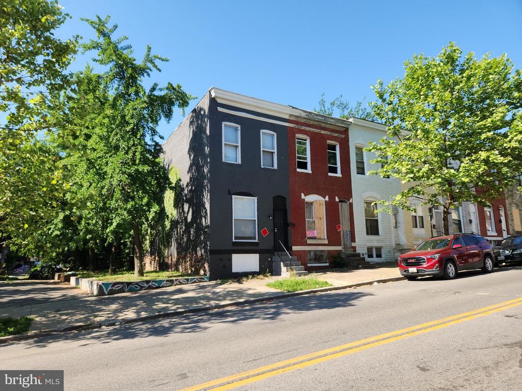 Image 2 of property listing at 2557 W BALTIMORE ST, Baltimore, MD 21223