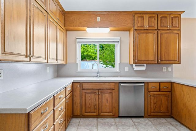 1021 Stanford Ave, Modesto, CA 95350