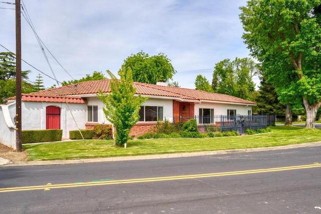 1021 Stanford Ave, Modesto, CA 95350