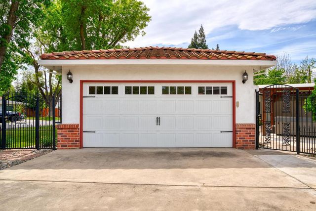 1021 Stanford Ave, Modesto, CA 95350