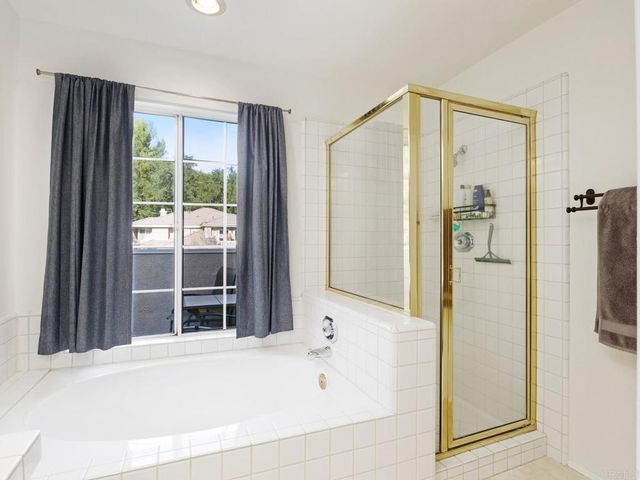 5602 Roundtree Place, Westlake Village, CA 91362