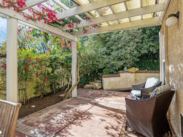 5602 Roundtree Place, Westlake Village, CA 91362