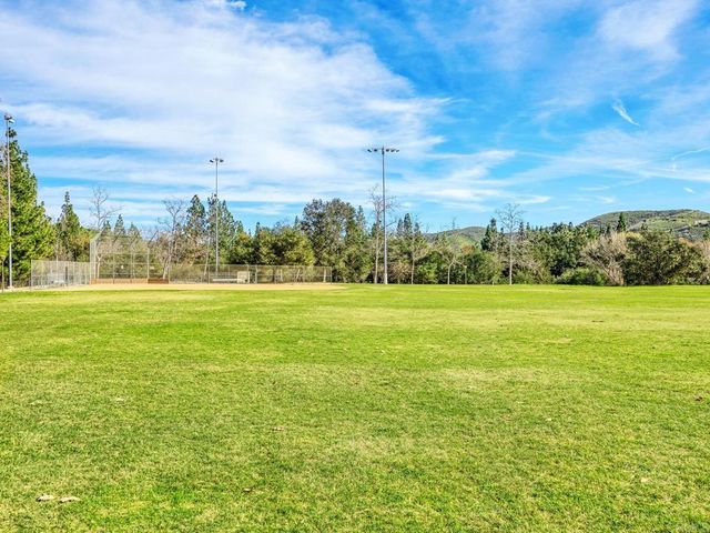 5602 Roundtree Place, Westlake Village, CA 91362