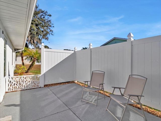 1810 ATRIUM DRIVE, Sun City Center, FL 33573