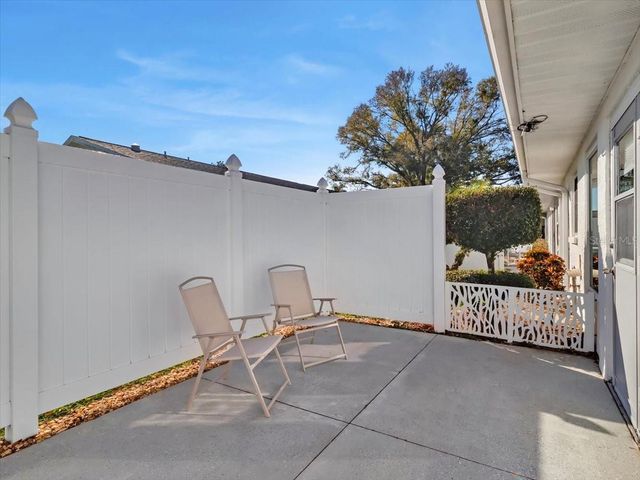 1810 ATRIUM DRIVE, Sun City Center, FL 33573