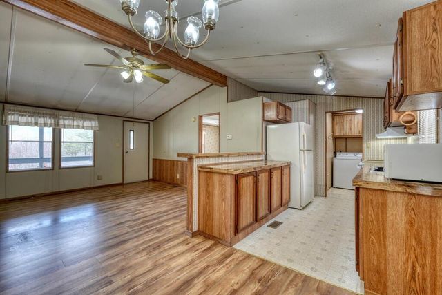 240 Ruby Lake Drive N, Hiawassee, GA 30546