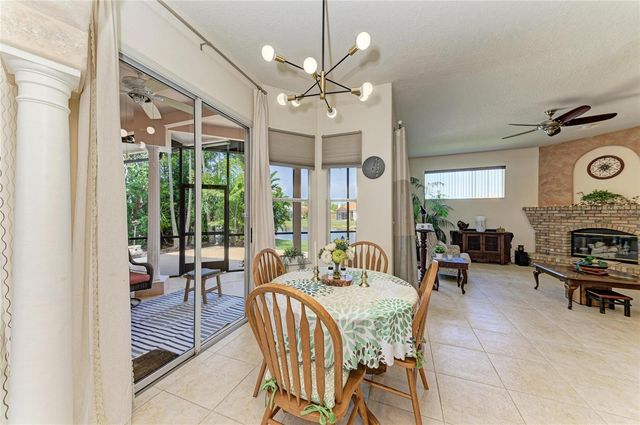 4107 72ND AVENUE E, Sarasota, FL 34243