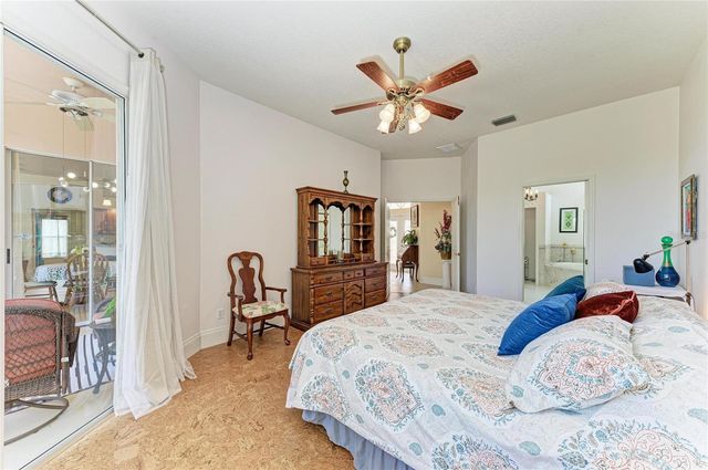 4107 72ND AVENUE E, Sarasota, FL 34243