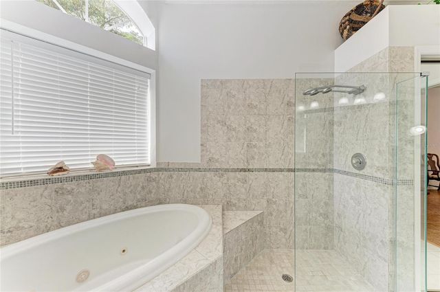 4107 72ND AVENUE E, Sarasota, FL 34243