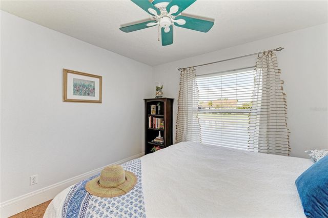 4107 72ND AVENUE E, Sarasota, FL 34243