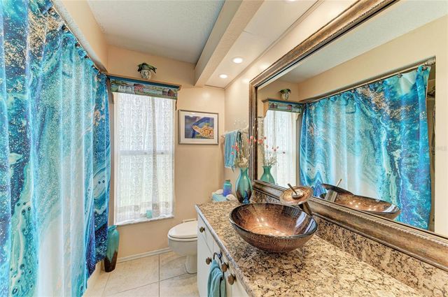 4107 72ND AVENUE E, Sarasota, FL 34243