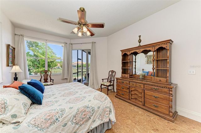 4107 72ND AVENUE E, Sarasota, FL 34243