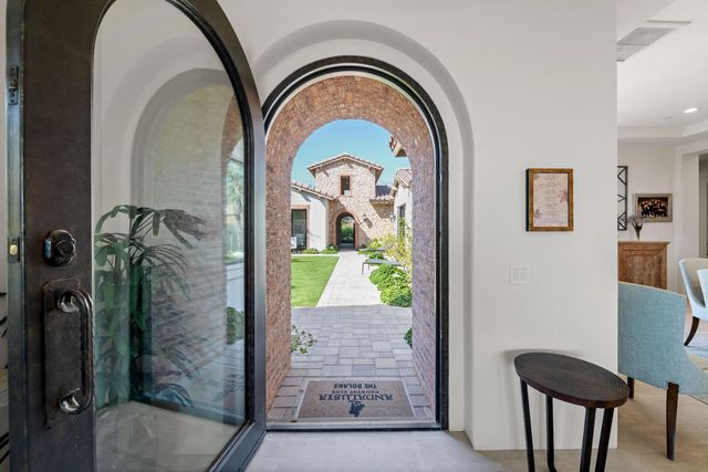 81722 Andalusia, La Quinta, CA 92253