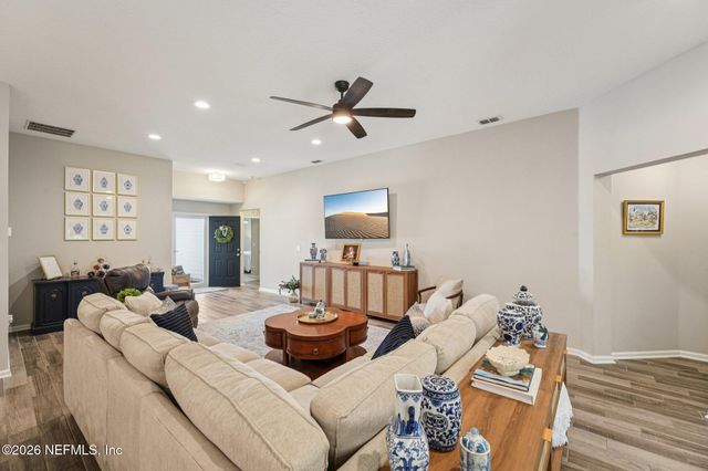 2817 FIRETHORN Avenue, Orange Park, FL 32073