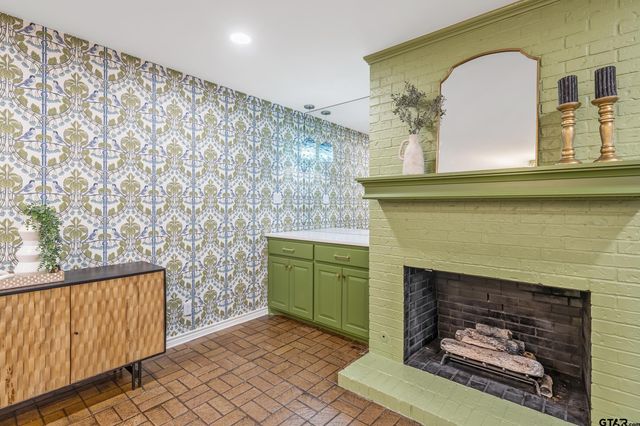 606 Tremont St, Tyler, TX 75701