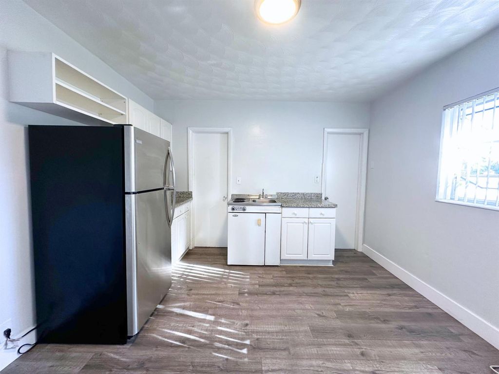 312 NE 15th Avenue 10, Fort Lauderdale, FL 33301