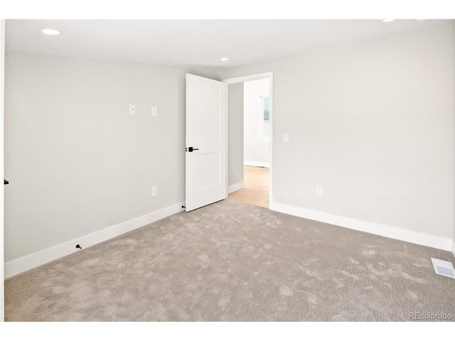 1465 Locust St, Denver, CO 80220