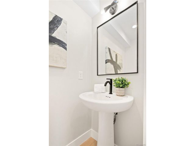 1465 Locust St, Denver, CO 80220