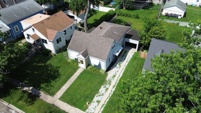 18342 Wildwood Avenue, Lansing, IL 60438