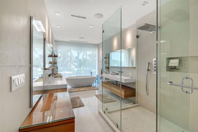 420 Island Drive, Key Biscayne, FL 33149