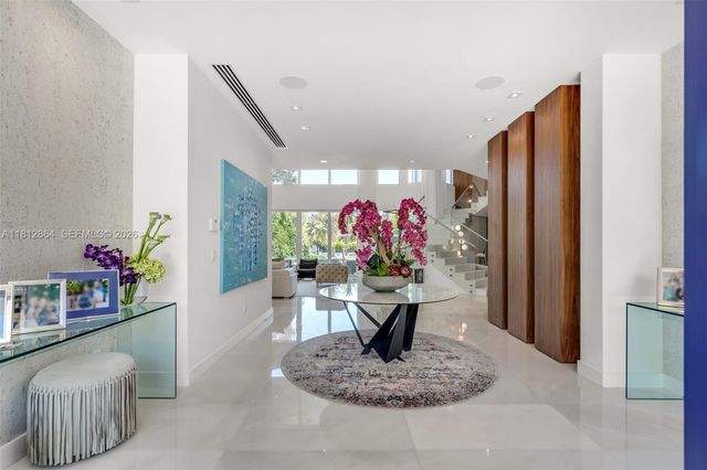 420 Island Drive, Key Biscayne, FL 33149