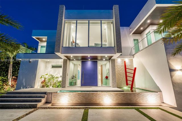 420 Island Drive, Key Biscayne, FL 33149