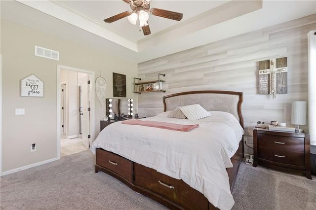 201 S Marimack Drive, Kearney, MO 64060