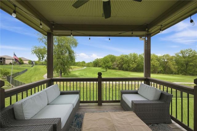 201 S Marimack Drive, Kearney, MO 64060