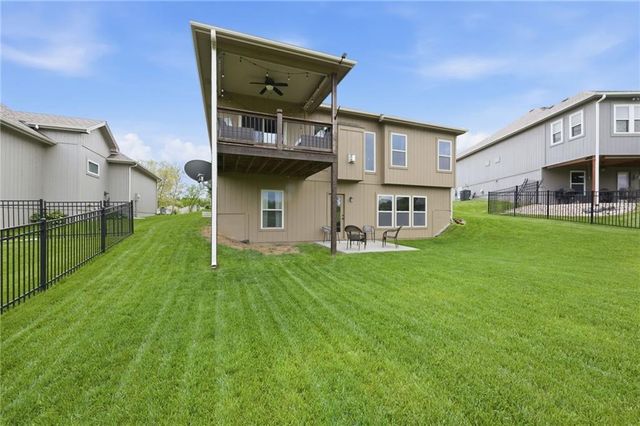 201 S Marimack Drive, Kearney, MO 64060
