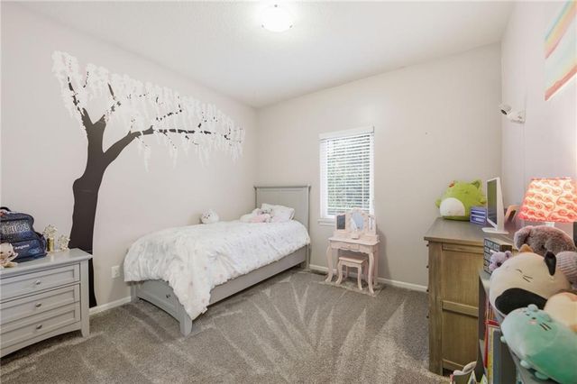 201 S Marimack Drive, Kearney, MO 64060