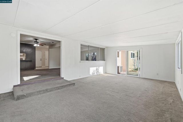 4690 4690 Brookfield Drive, Sacramento, CA 95823