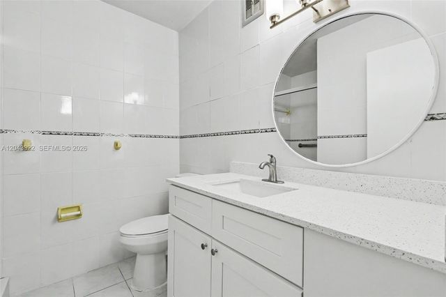 5300 Washington St K229, Hollywood, FL 33021